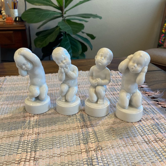 VINTAGE B & G BING & GRONDAHL 4 BABY FIGURINES "ACHES" 2206, 2207, 2208, 2209 - Picture 1 of 9